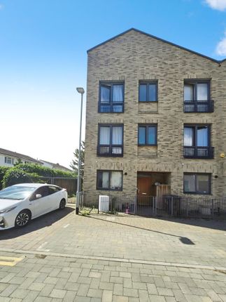 Baynes Crescent, London RM10 4 bed semi