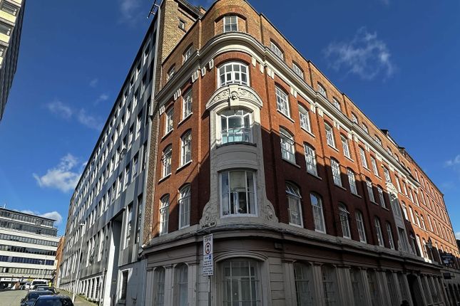 Studio flat for sale
