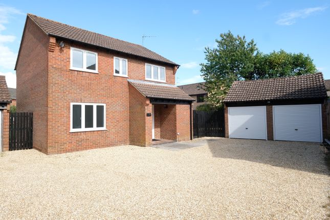 Bilberry Drive, Marchwood SO40 4 bed detached house for sale