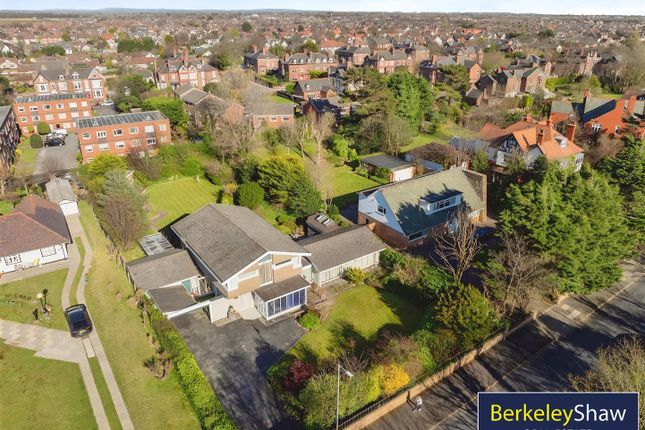Warren Road, Blundellsands, Liverpool 6 bed detached house for sale