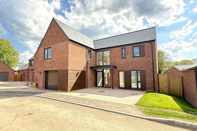 Canal Lane, Hose 3 bed detached house for sale