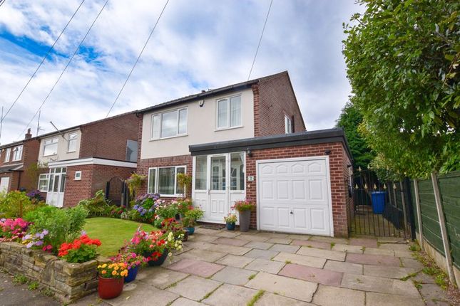 Reading Drive, Sale, M33 5DL 3 bed semi