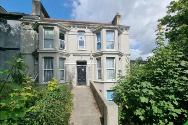8 bedroom house for sale