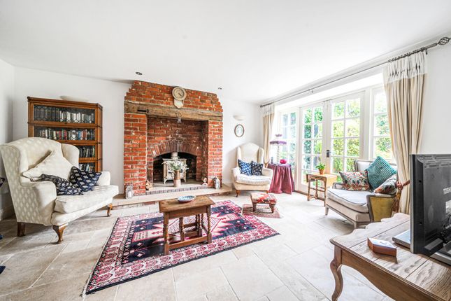 Abridge Road, Theydon Bois, Epping 2 bed link detached house for sale