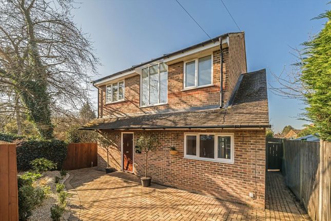 Highfield Close, Surbiton KT6 4 bed detached house for sale