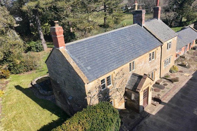 4 bedroom cottage for sale