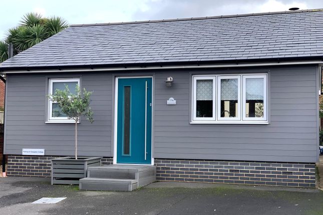 1 bedroom bungalow for sale