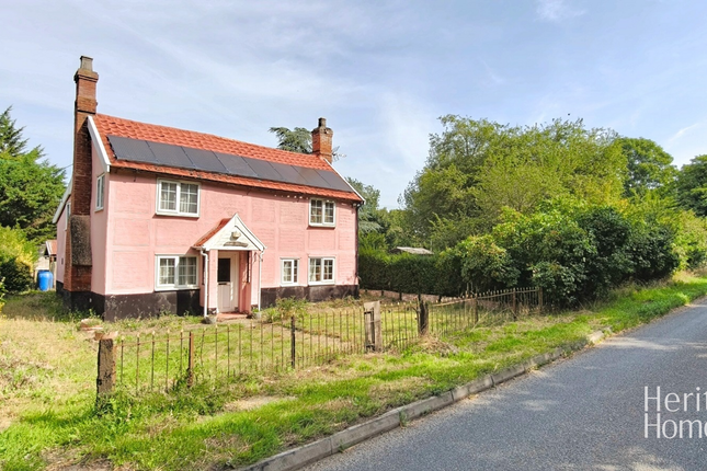 Bridge Cottage, Common Road, Hopton... 4 bed cottage for sale