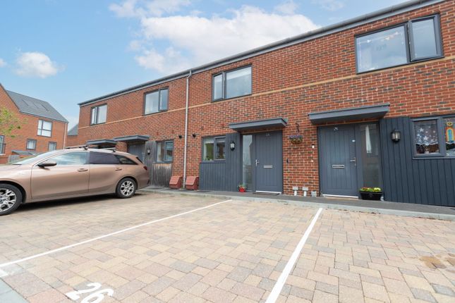 Signal Hill Road, Bordon GU35 2 bed terraced house for sale
