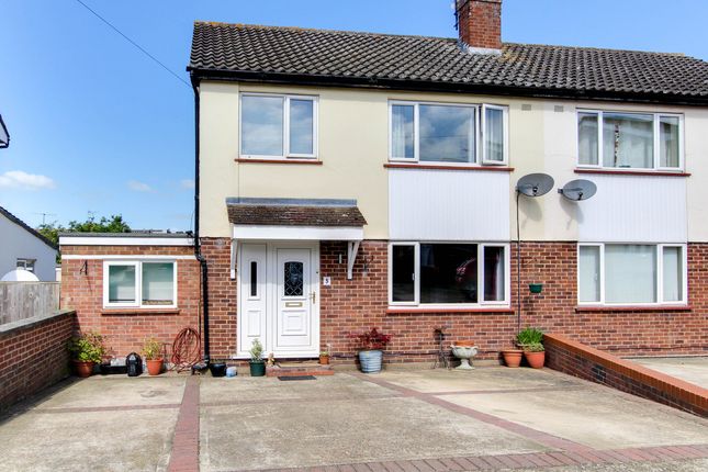 Grenfell Close, Colchester, CO4 4 bed semi