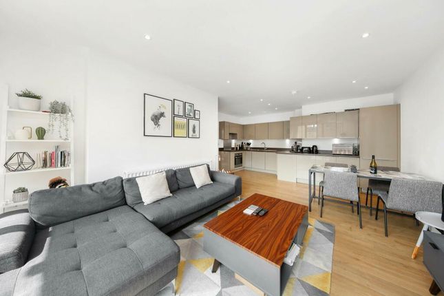 Broadway, Peterborough 2 bed apartment for sale