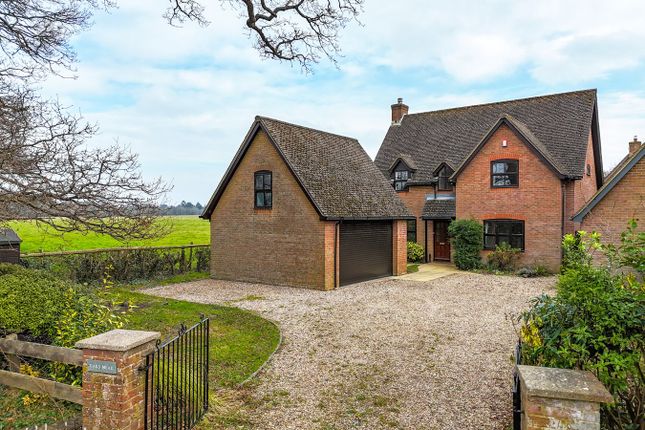 Centre Lane, Everton, Lymington, SO41 3 bed detached house for sale