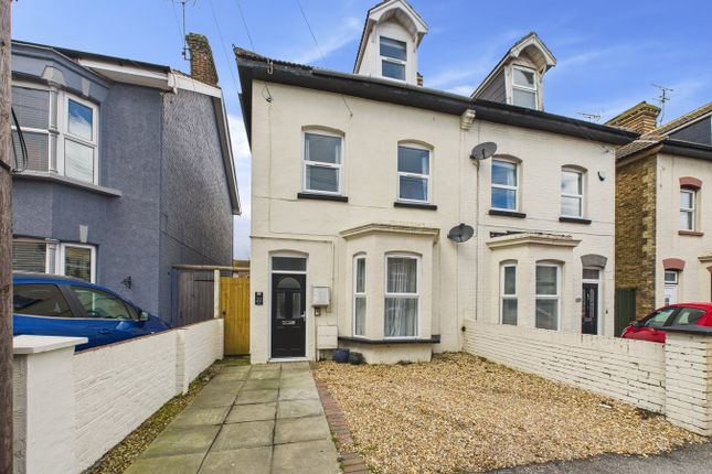 Osborne Road, Broadstairs, CT10 3 bed semi