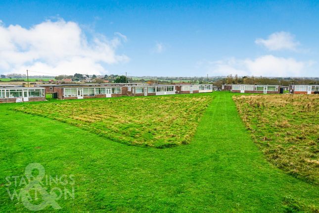 Hillside, Mundesley,Norfolk 2 bed chalet for sale
