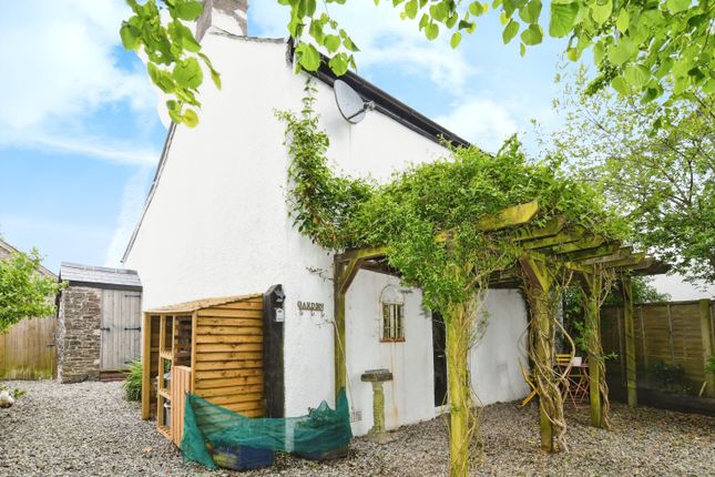 2 bedroom detached house for sale