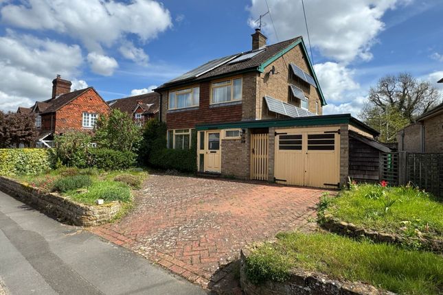 Cramhurst Lane, Godalming GU8 3 bed detached house for sale