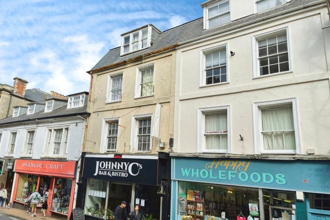 2 bed flat