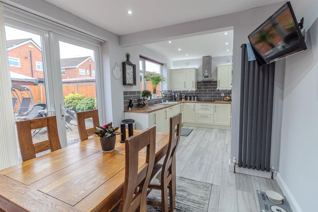 Ascot Drive, Hucknall, Nottingham 3 bed detached house for sale