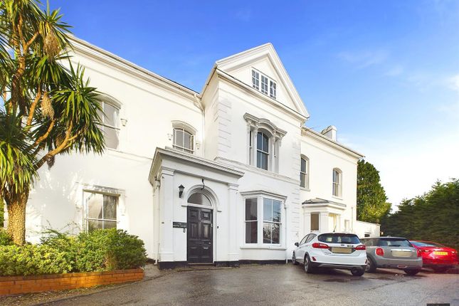 16 bedroom house for sale