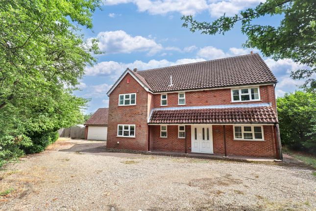 6 bedroom detached house for sale