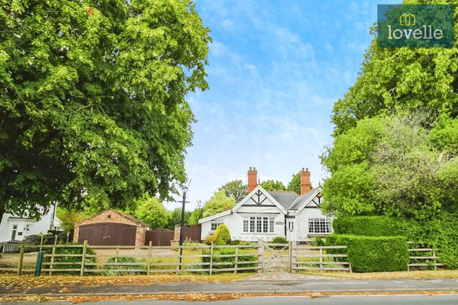 Waltham Road, Brigsley DN37 5 bed bungalow for sale