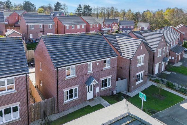 4 bed detached house