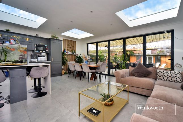 Washington Road, Worcester Park, KT4 4 bed detached house for sale