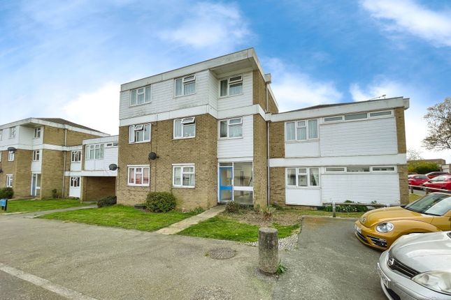 Five Acres, Harlow CM18 2 bed flat for sale
