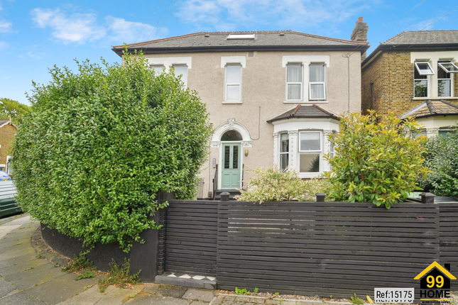 5 Honley Road, London, Lewisham, SE6 1 bed maisonette for sale