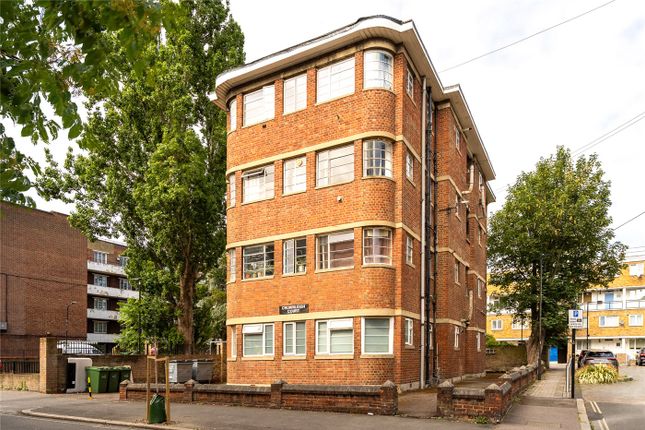 Crownstone Road, London, SW2 2 bed apartment for sale
