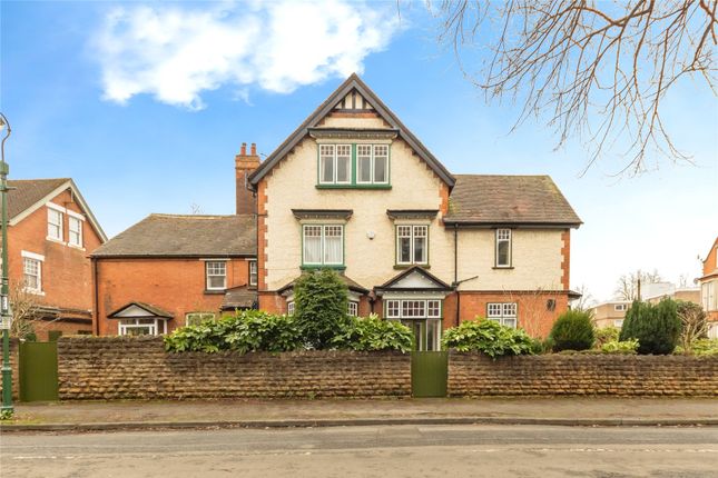 5 bedroom semi-detached house for sale