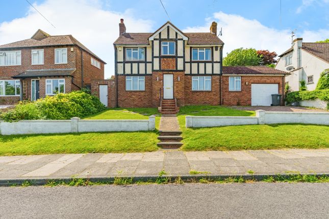 4 bed detached house