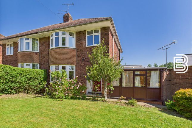 Loverock Crescent, Rugby CV21 3 bed semi