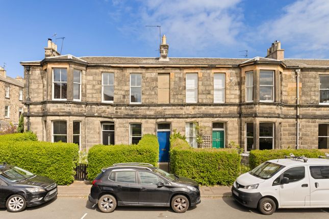 2 Lee Crescent, Edinburgh, EH15 1LW 4 bed flat for sale
