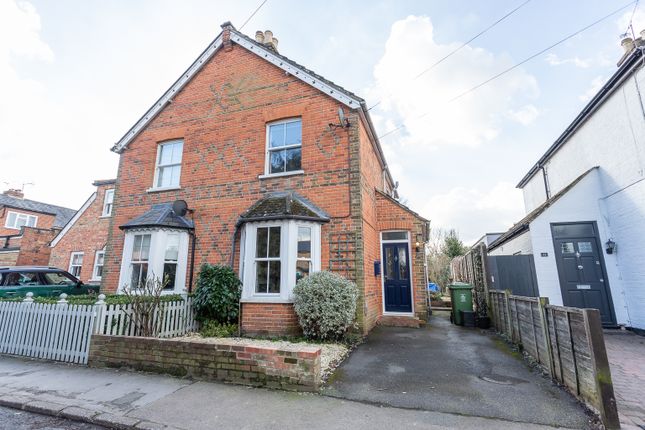 SCHOOL ROAD, SUNNINGHILL, ASCOT... 3 bed semi