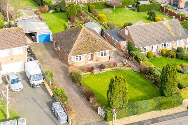 High Road, Grantham NG32 2 bed detached bungalow for sale