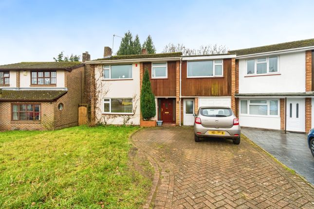 5 bedroom semi-detached house for sale
