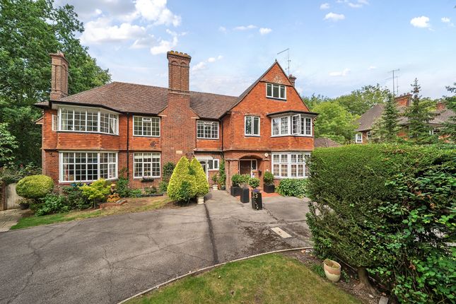4 bedroom semi-detached house for sale