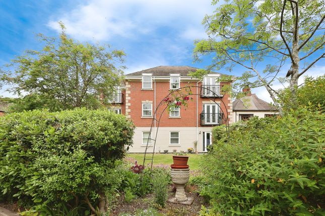 Manor Park Road, Nuneaton CV11 2 bed apartment for sale