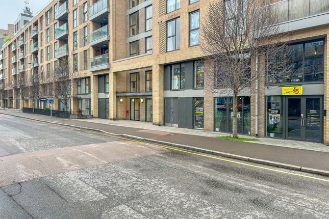 Norman Road, Babbage Point, SE10 2 bed apartment for sale