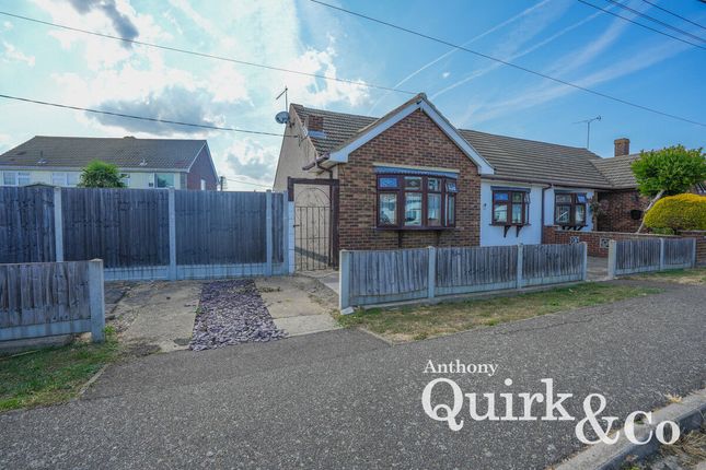 Norton Avenue, Canvey Island, SS8 3 bed semi