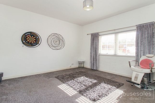 2 bed flat