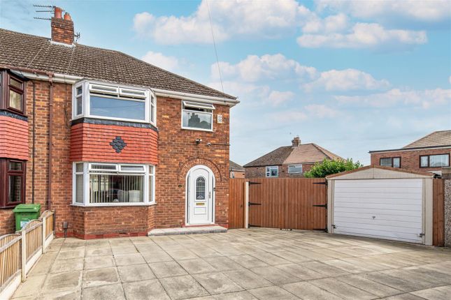 Buckingham Drive, Great Sankey... 3 bed semi