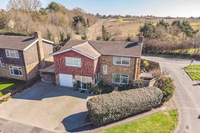 Stoke Poges SL2 4 bed detached house for sale
