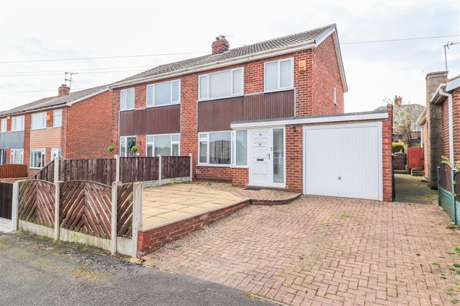Lyndale Grove, Normanton WF6 3 bed semi