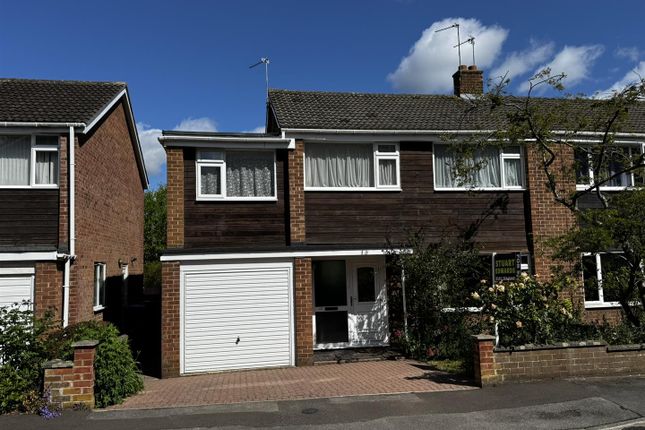 5 bedroom semi-detached house for sale