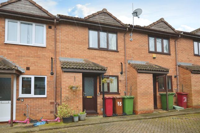 Mackender Court 2 bed terraced house for sale