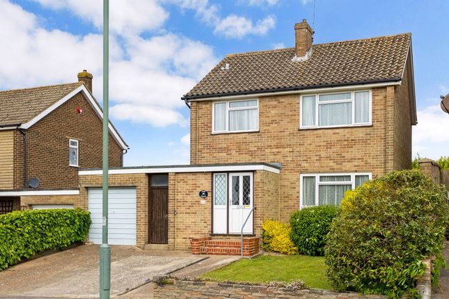 3 bedroom link detached house for sale