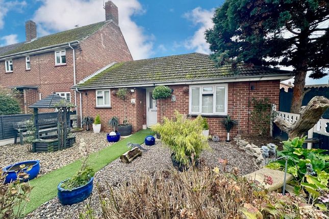 2 bedroom terraced bungalow for sale