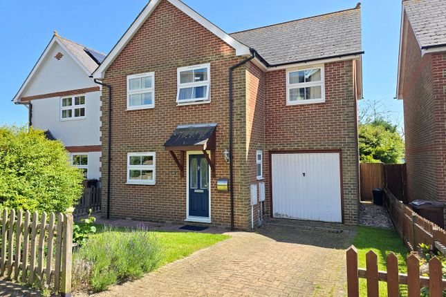 Beatrice Walk, Bexhill, TN39 4 bed detached house for sale
